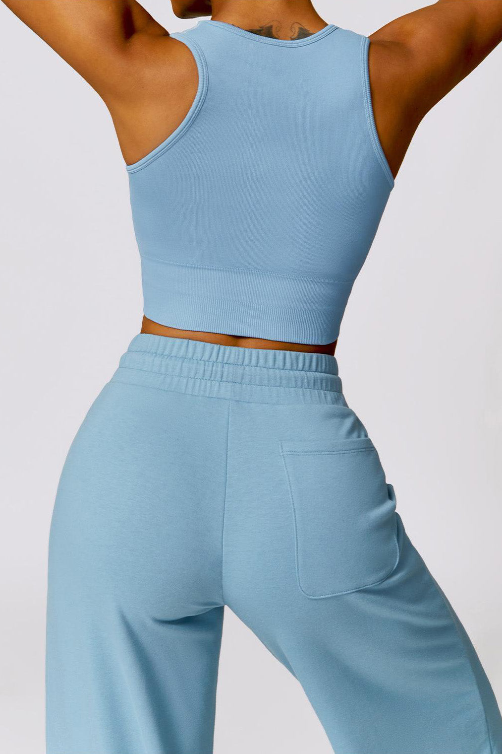 Athleisure Plain U Neck Seamless Shaping Crop Tank With Cups