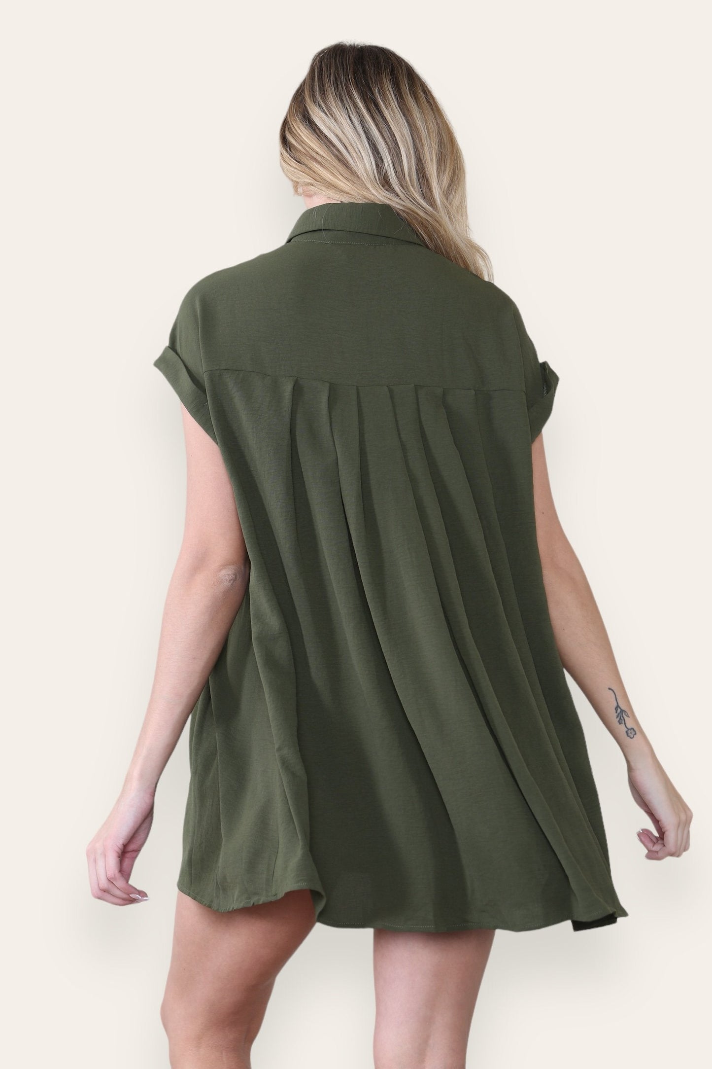 Leisure Collared Short Sleeve Button-Up Ruched Shirtdress